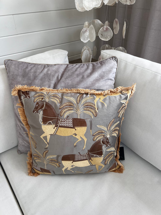 Sierkussens horse dark grey 50x50cm